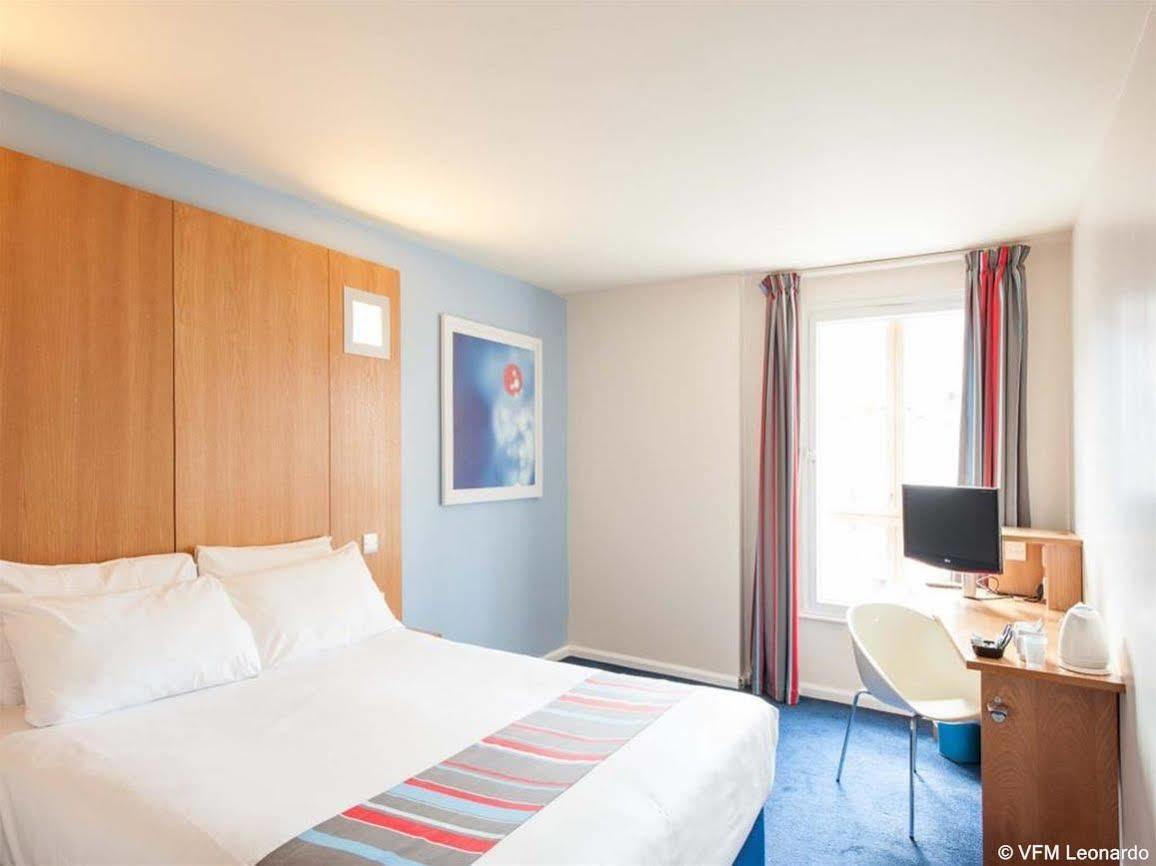 Ramada Encore York Dış mekan fotoğraf